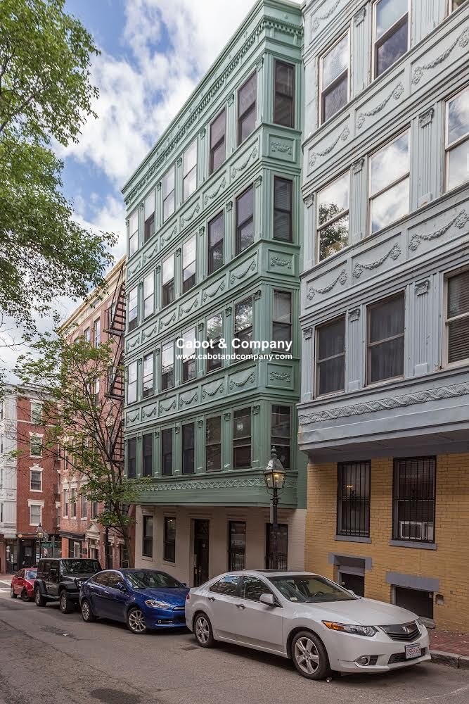 32 Grove St, Beacon Hill