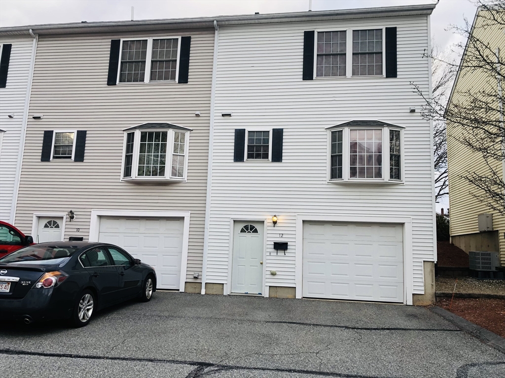 37 Glen Ave, Chelmsford