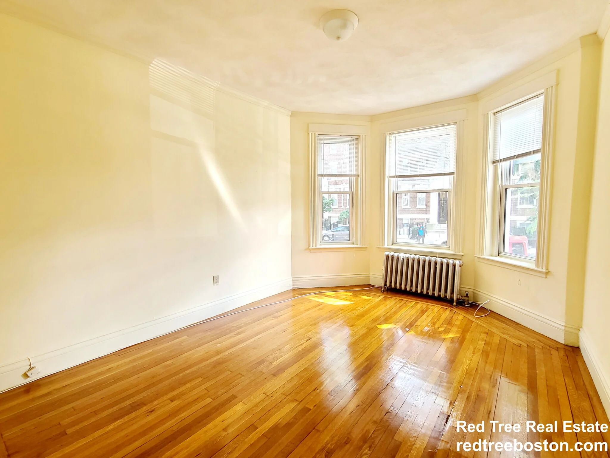 124 Peterborough St, Fenway