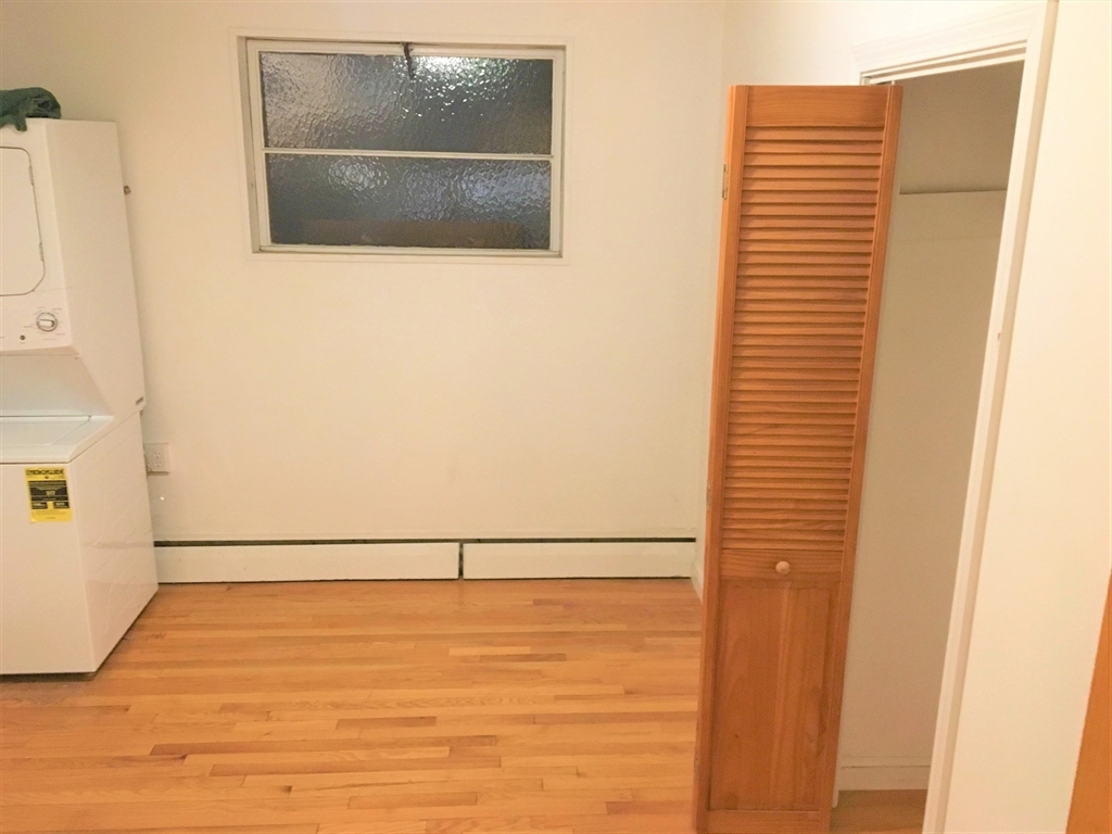 391 Langley Rd, Chestnut Hill
