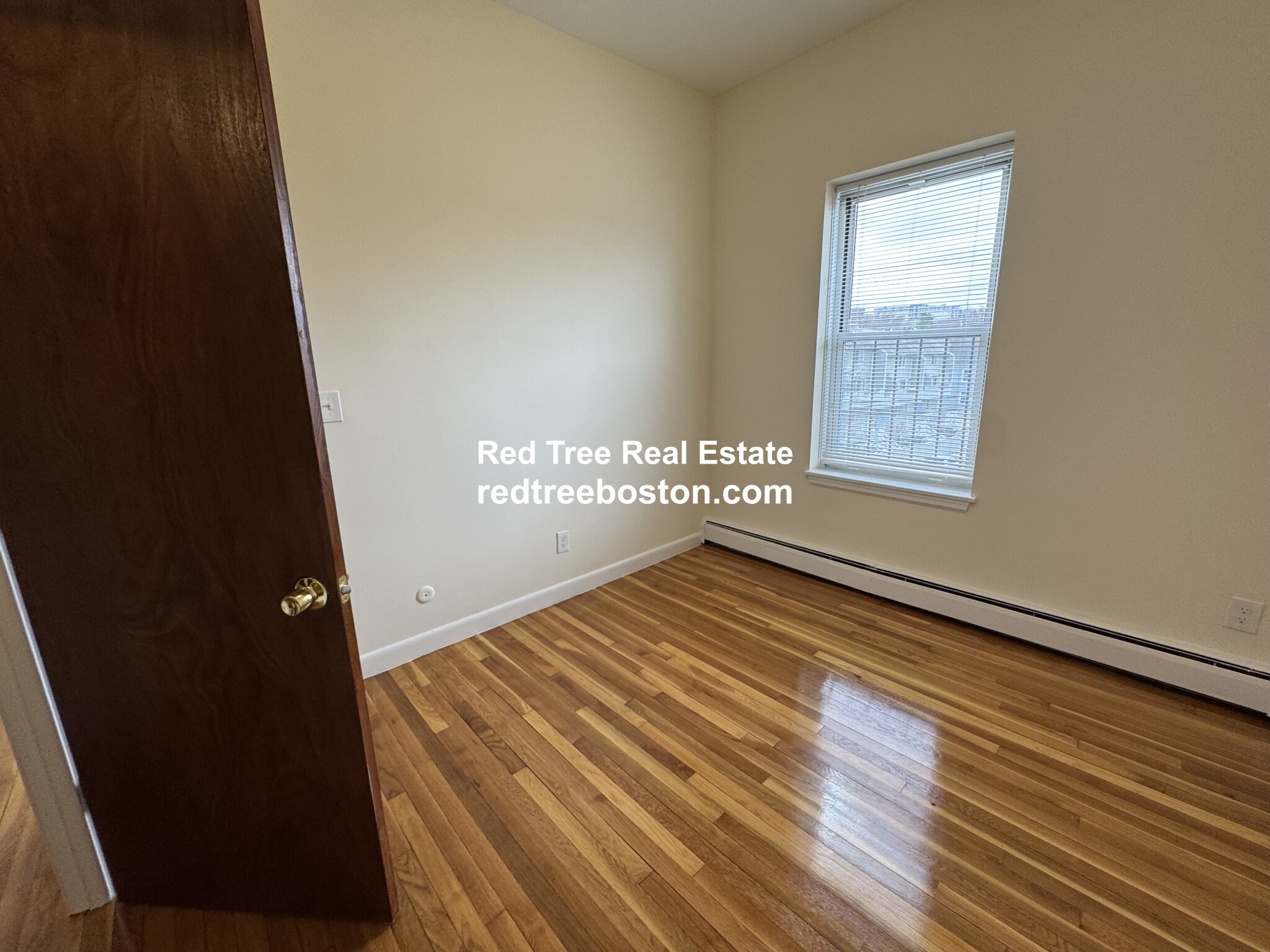 160 North Beacon St, Brighton