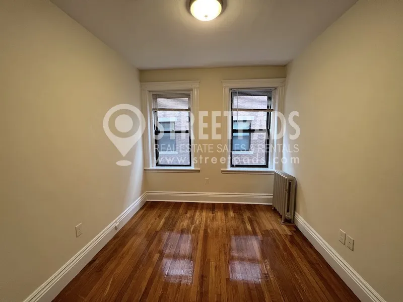 27 Park Dr, Fenway