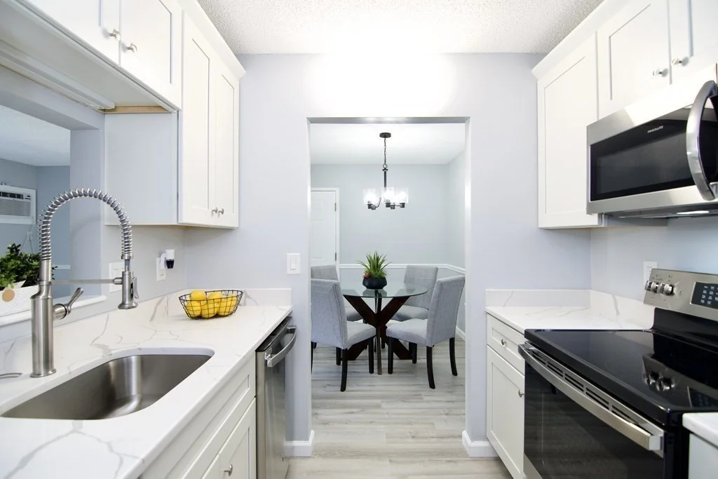 22 Maple Crest Cir, Holyoke