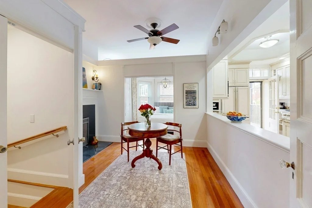 15 Garrison Rd, Brookline Hills