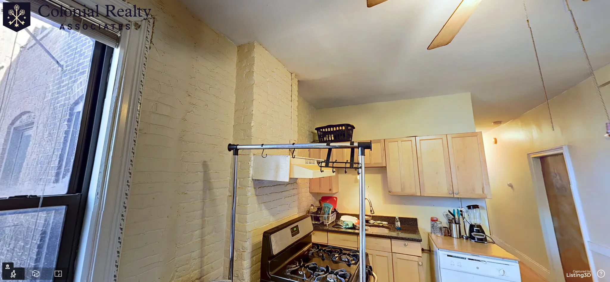 86 Hammond St, Roxbury