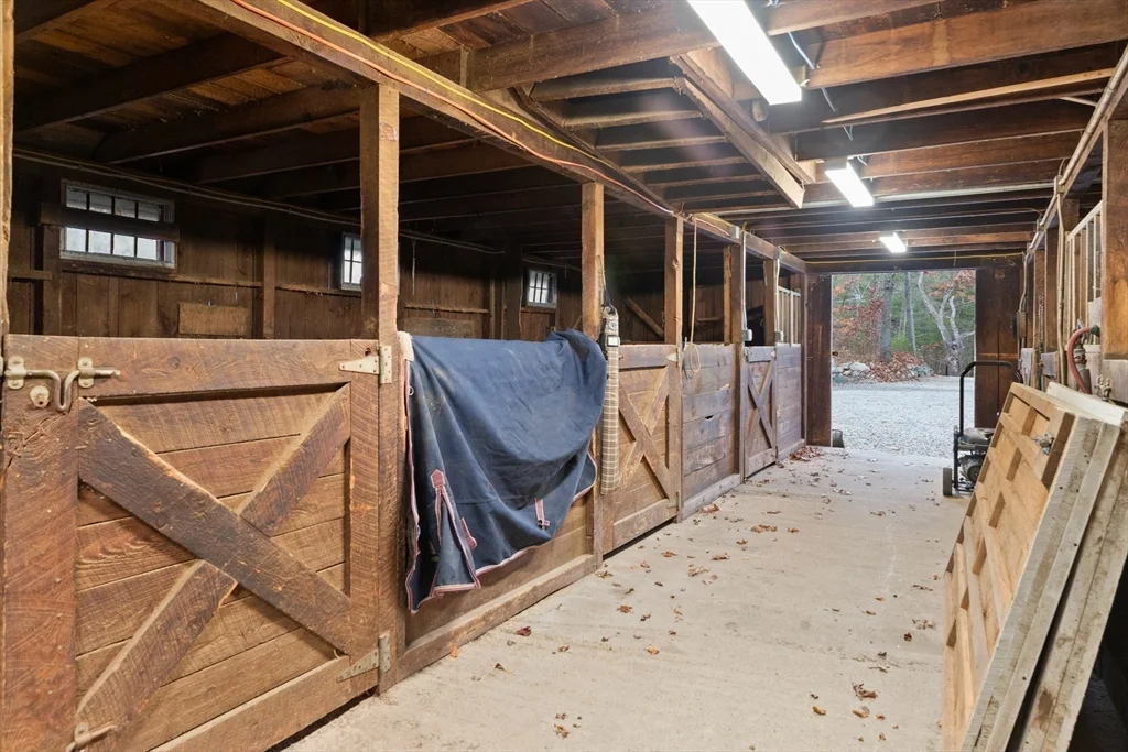 123 Pond St, Georgetown