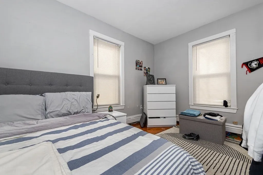 44 Hillside St, Mission Hill