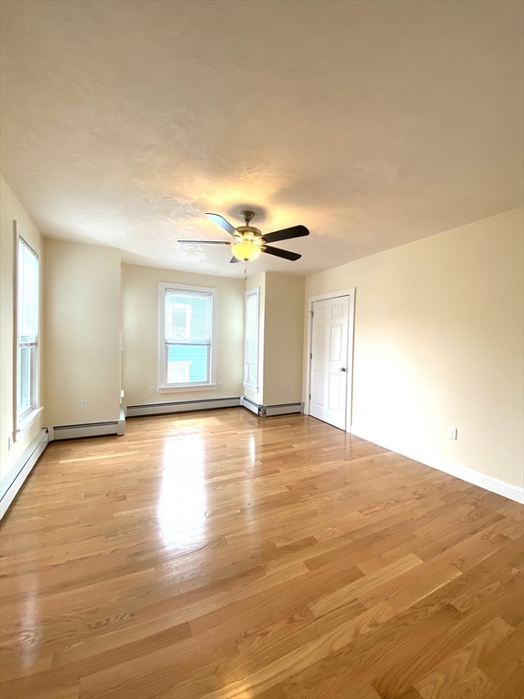 21 Summit Ave, Prospect Hill