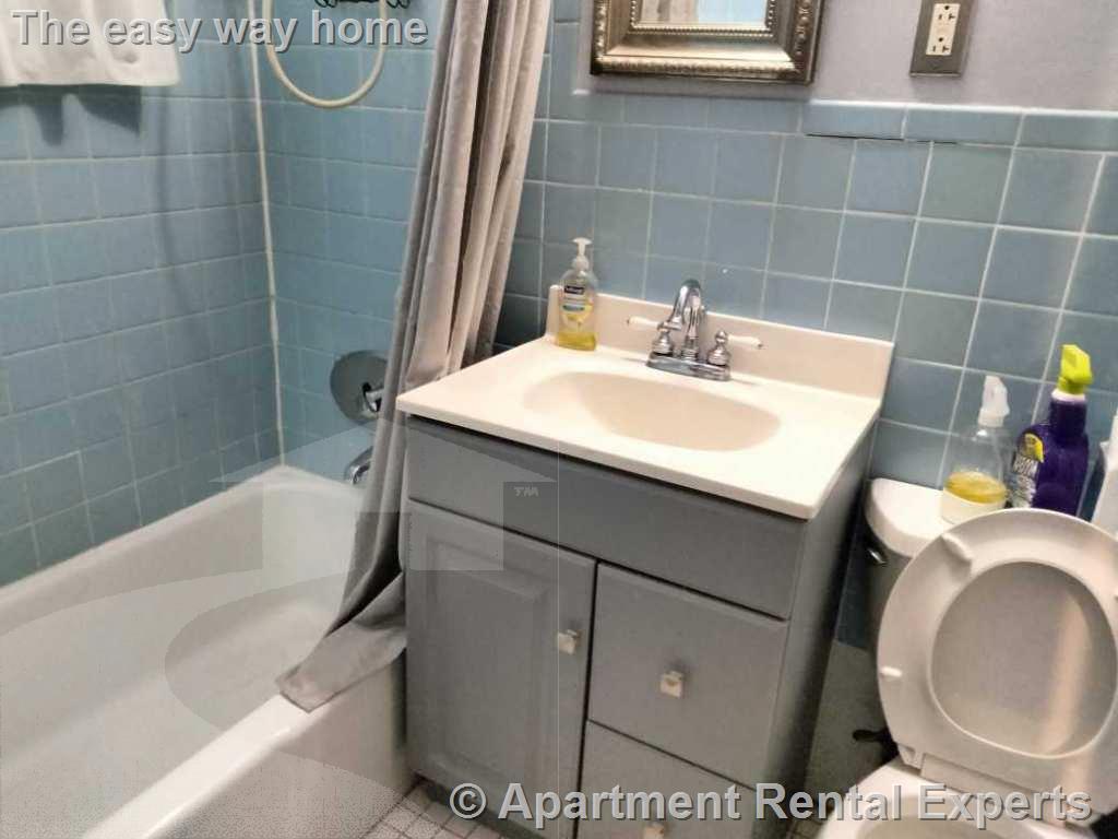 241 Highland Ave, Davis Square