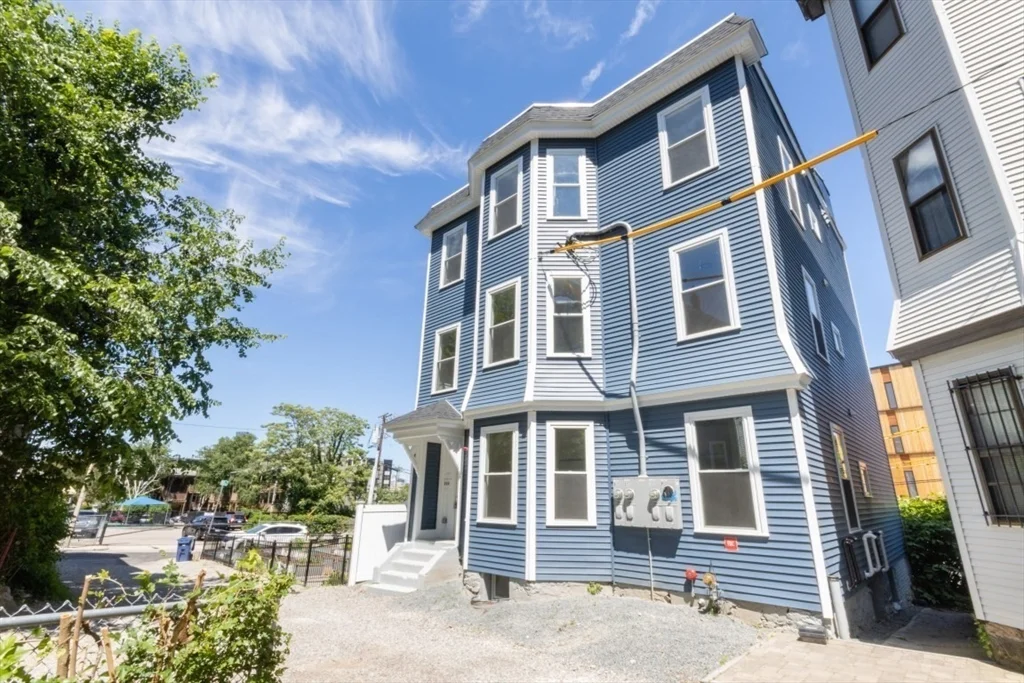 2 French Ter, Mission Hill