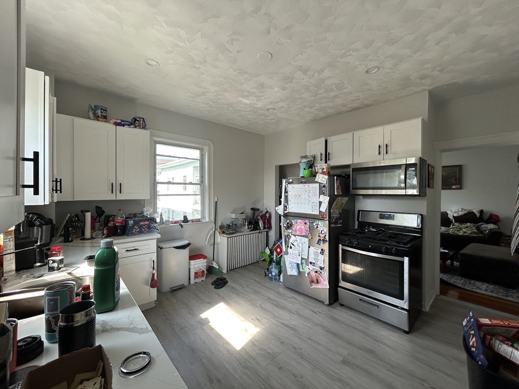 109 Walnut, Winter Hill