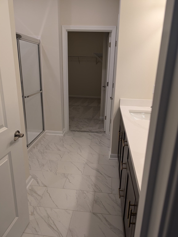 2 Winslow Ln, North Grafton