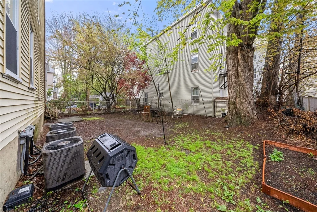 66 Mozart St, Jamaica Plain