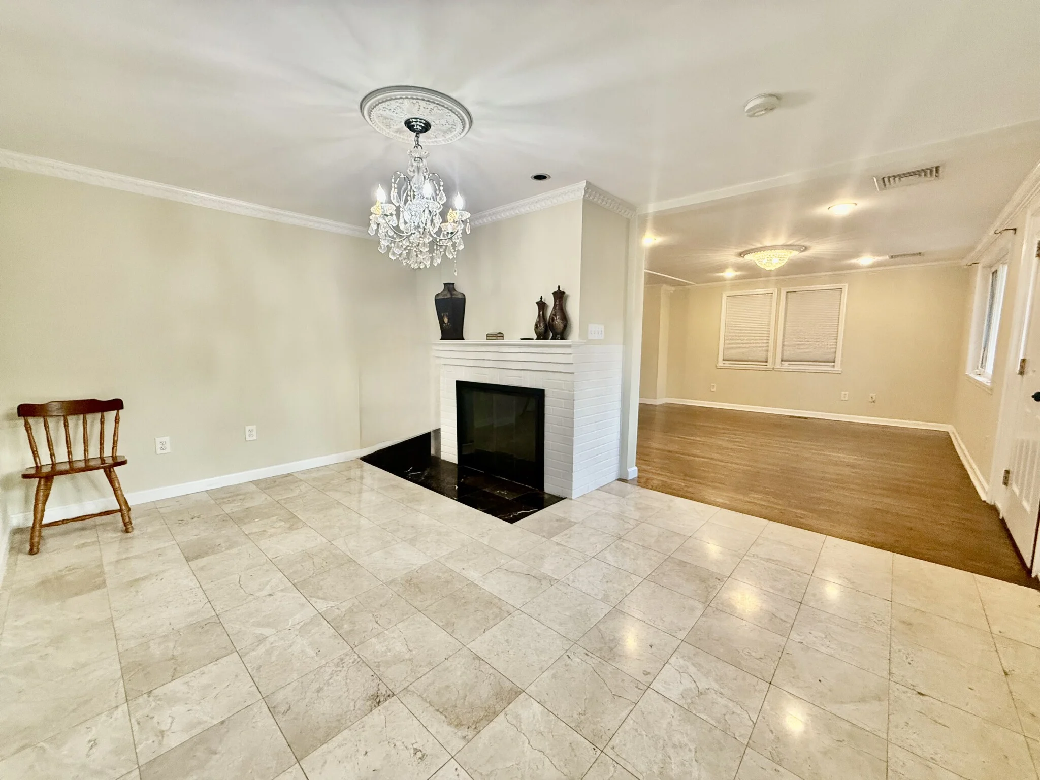 8 Brandley Rd, Watertown