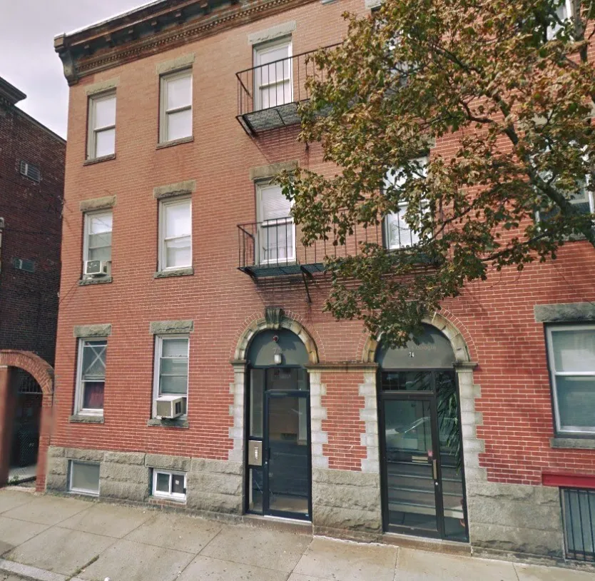 72 Frankfort St, East Boston