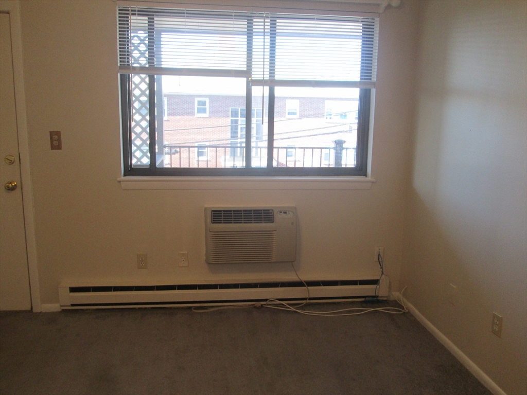 6 Arizona, Arlington