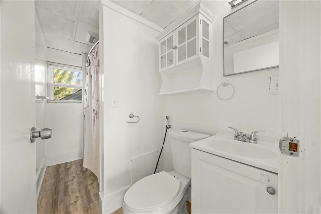 154 Summit St, Pawtucket