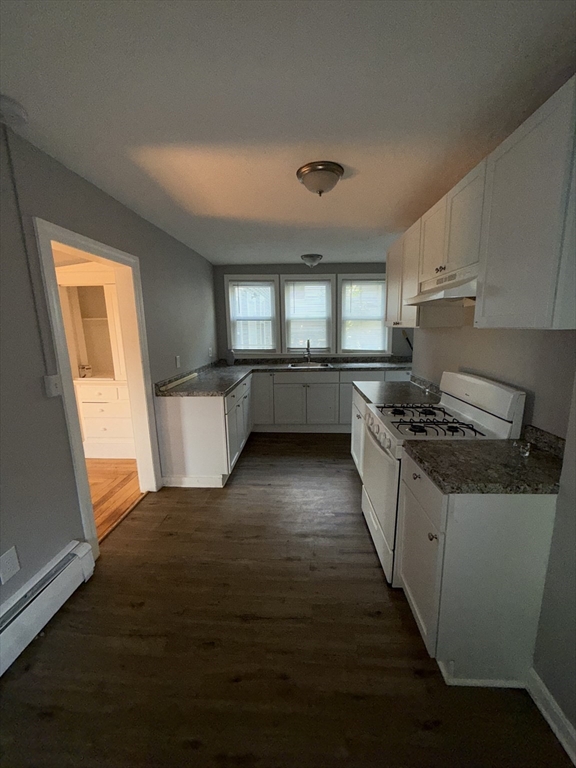 70 Prichard St, Fitchburg