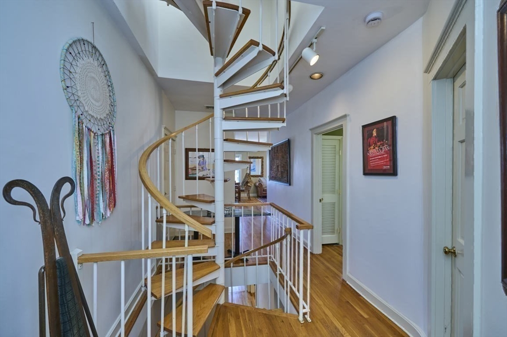 118 Trowbridge St, Harvard Square