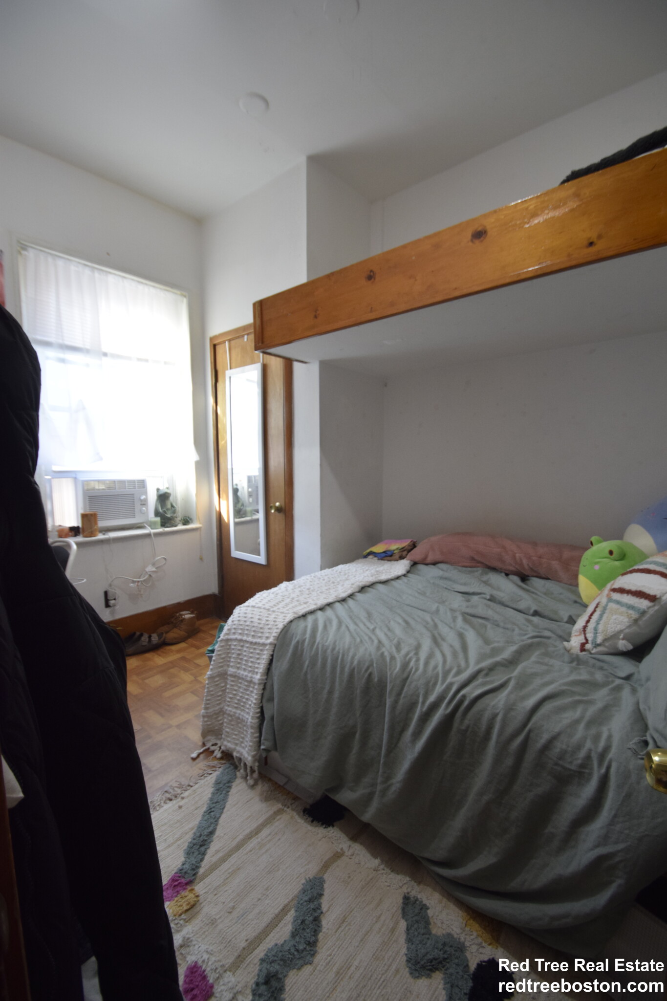 17 Aberdeen St, Fenway