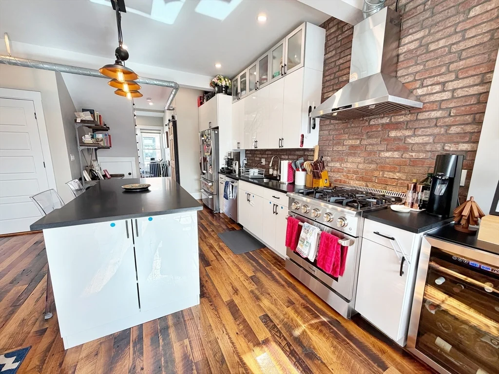 63 Marion St, East Boston