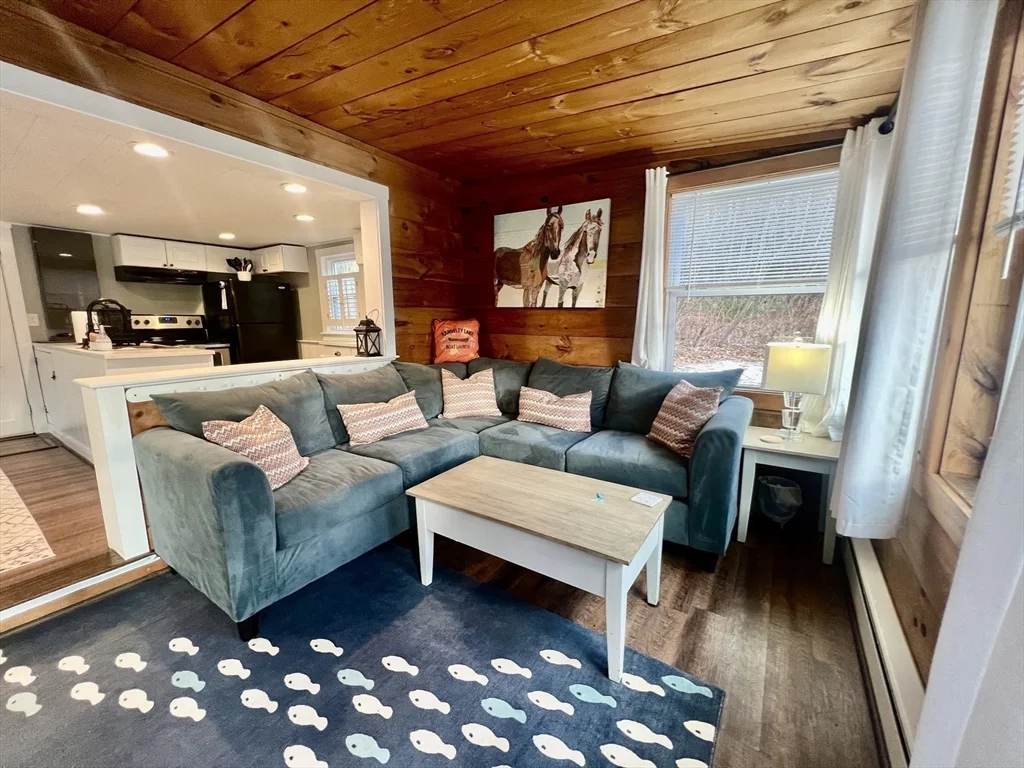 50 Browning Pond Cir, North Spencer