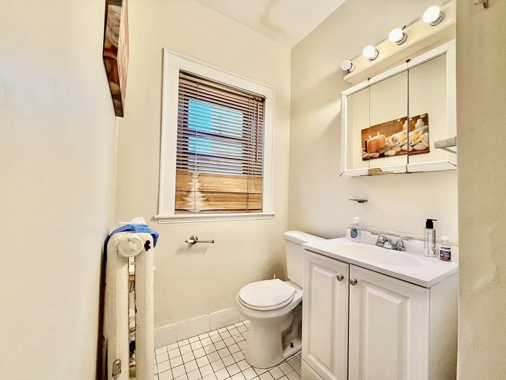 1468 Commonwealth Ave, Brighton