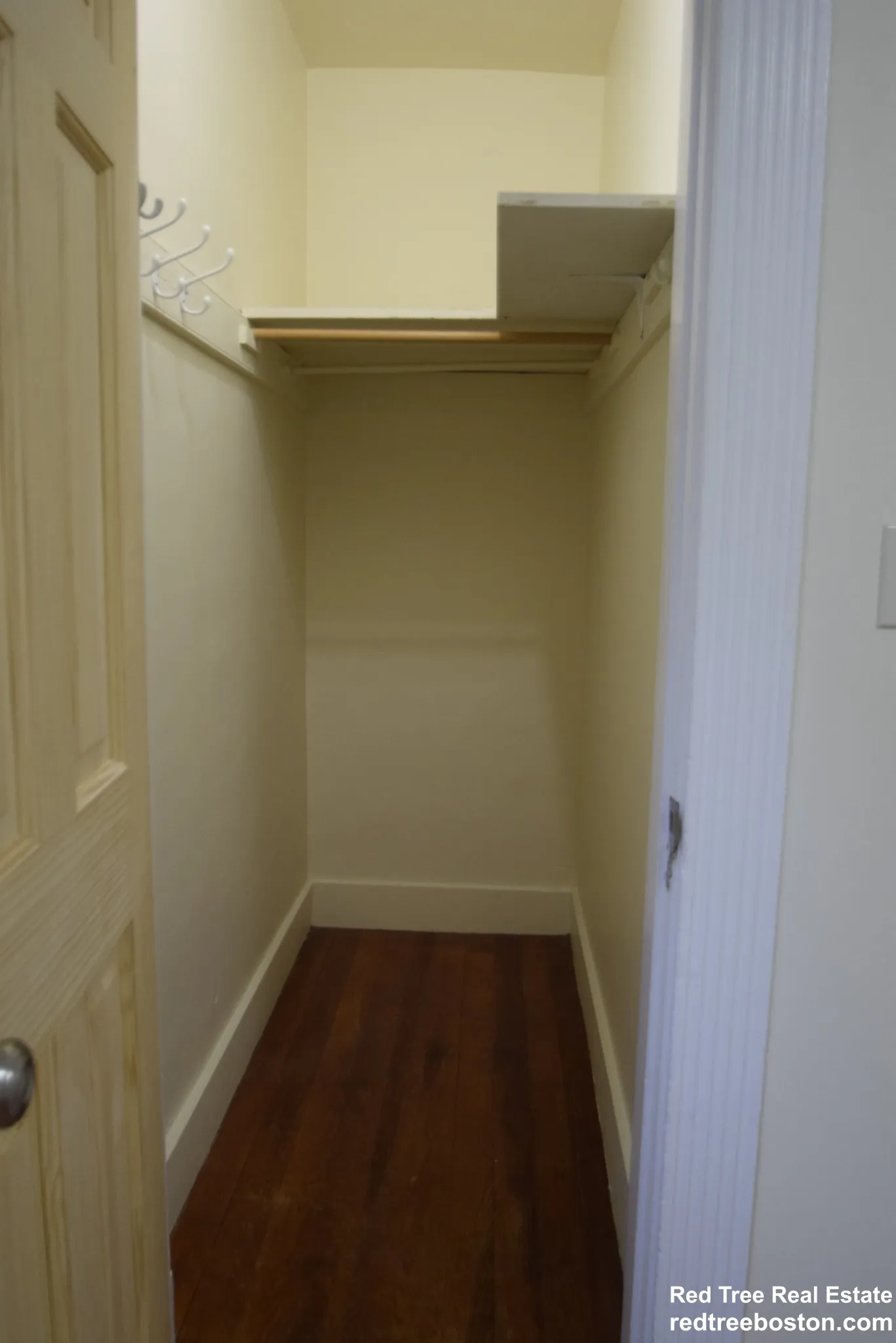 39 Montfern Ave, Brighton