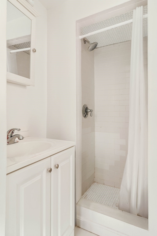 5 N Margin St, North End