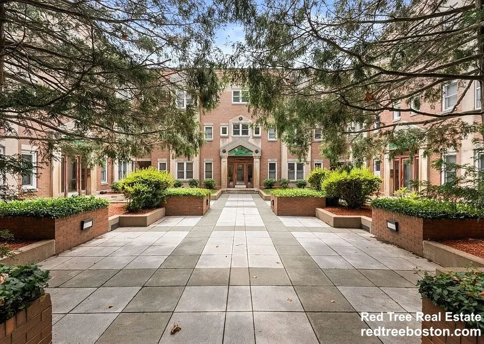 28 Parkman St, Coolidge Corner