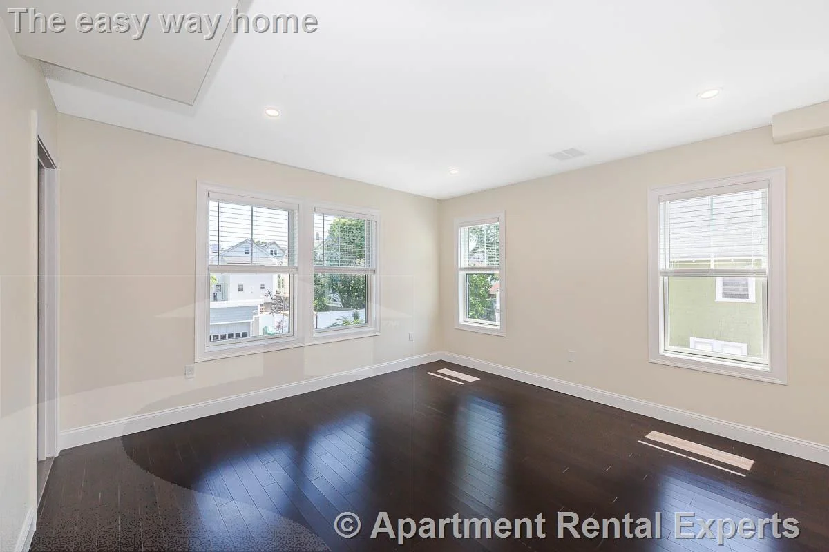 120 Jerome St, West Medford