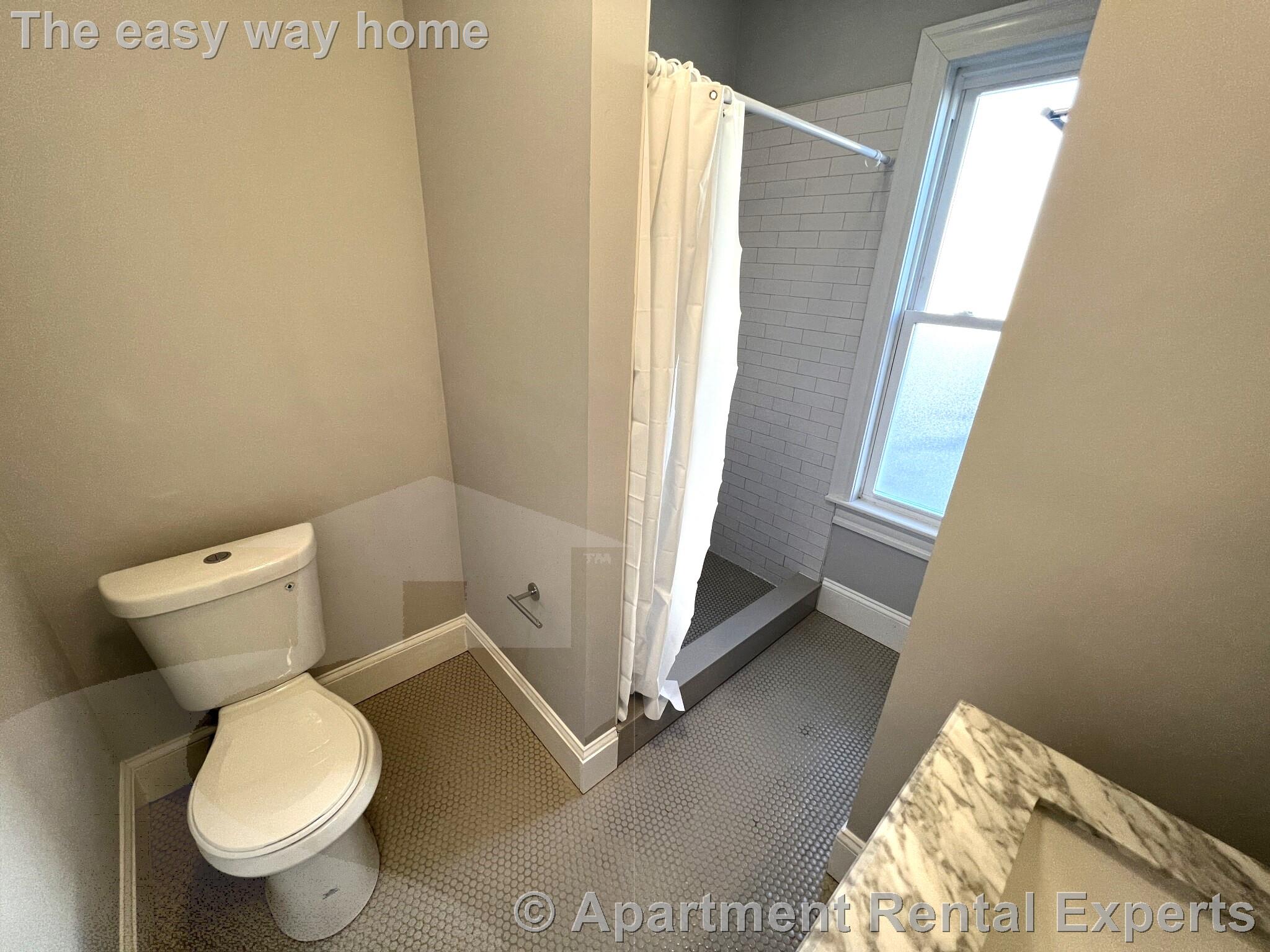 374 Oxford St, Porter Square