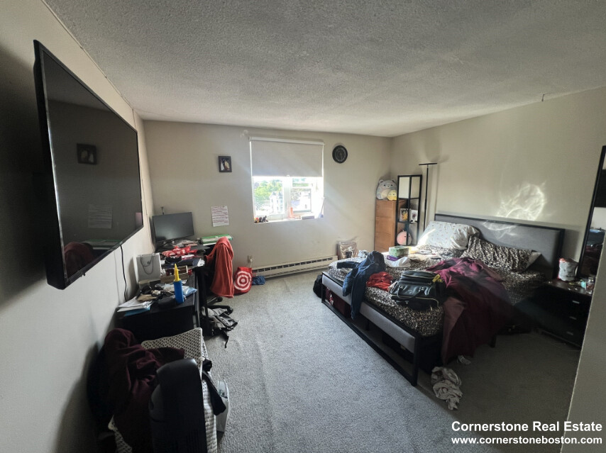 94 Beacon St, Ward Two