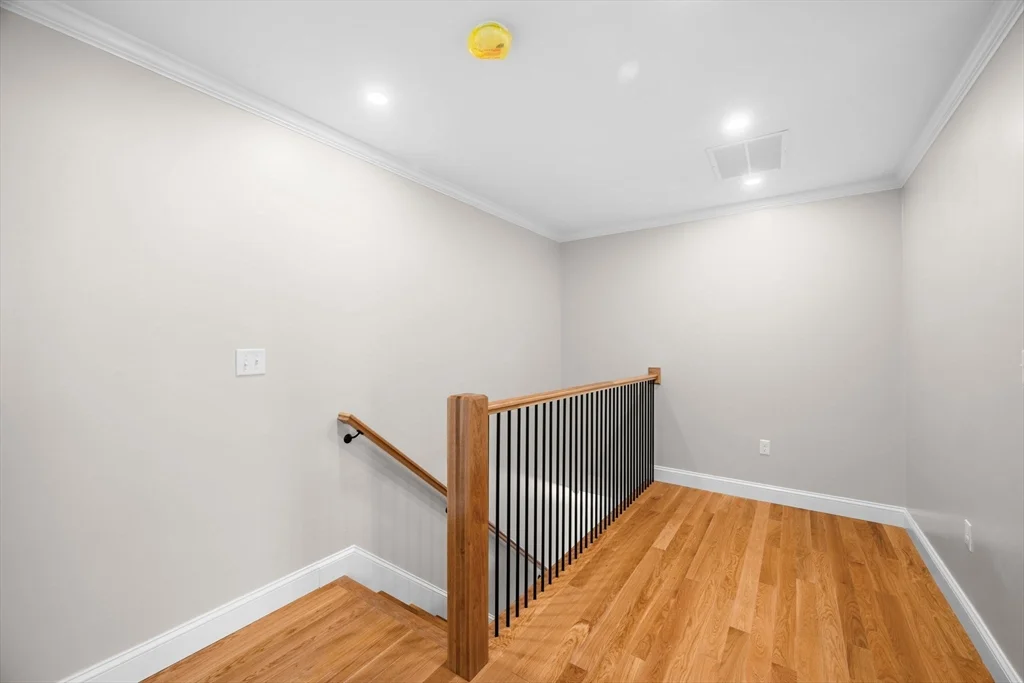 60 Ellsworth Rd, Peabody