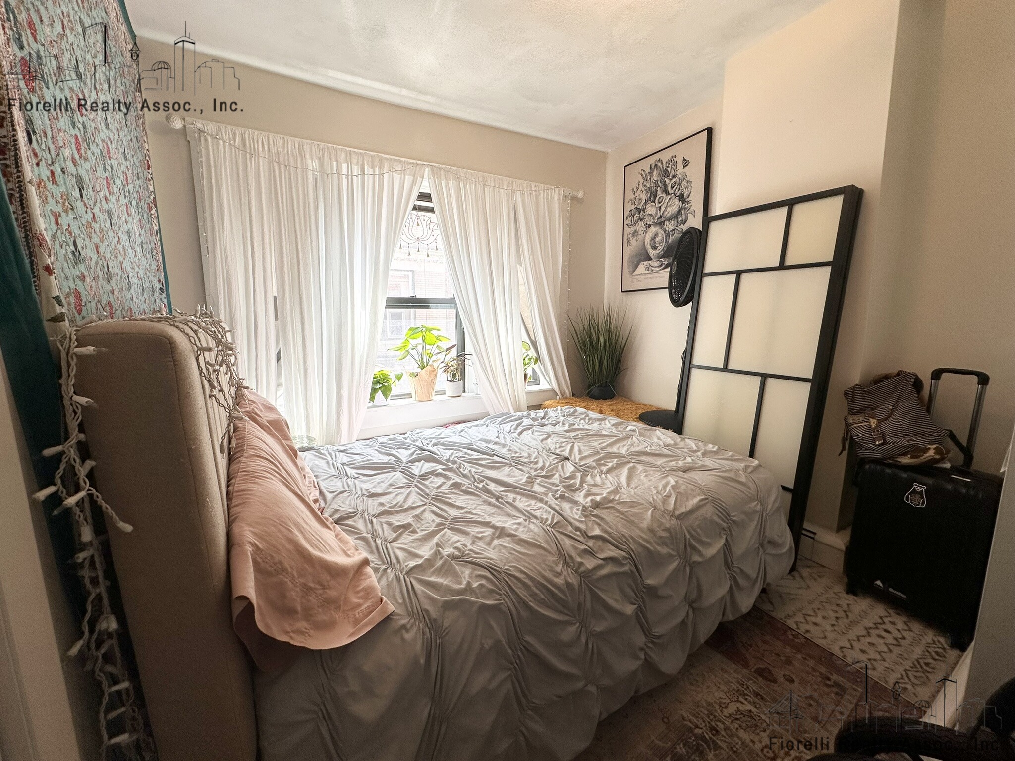 98 Salem St, North End