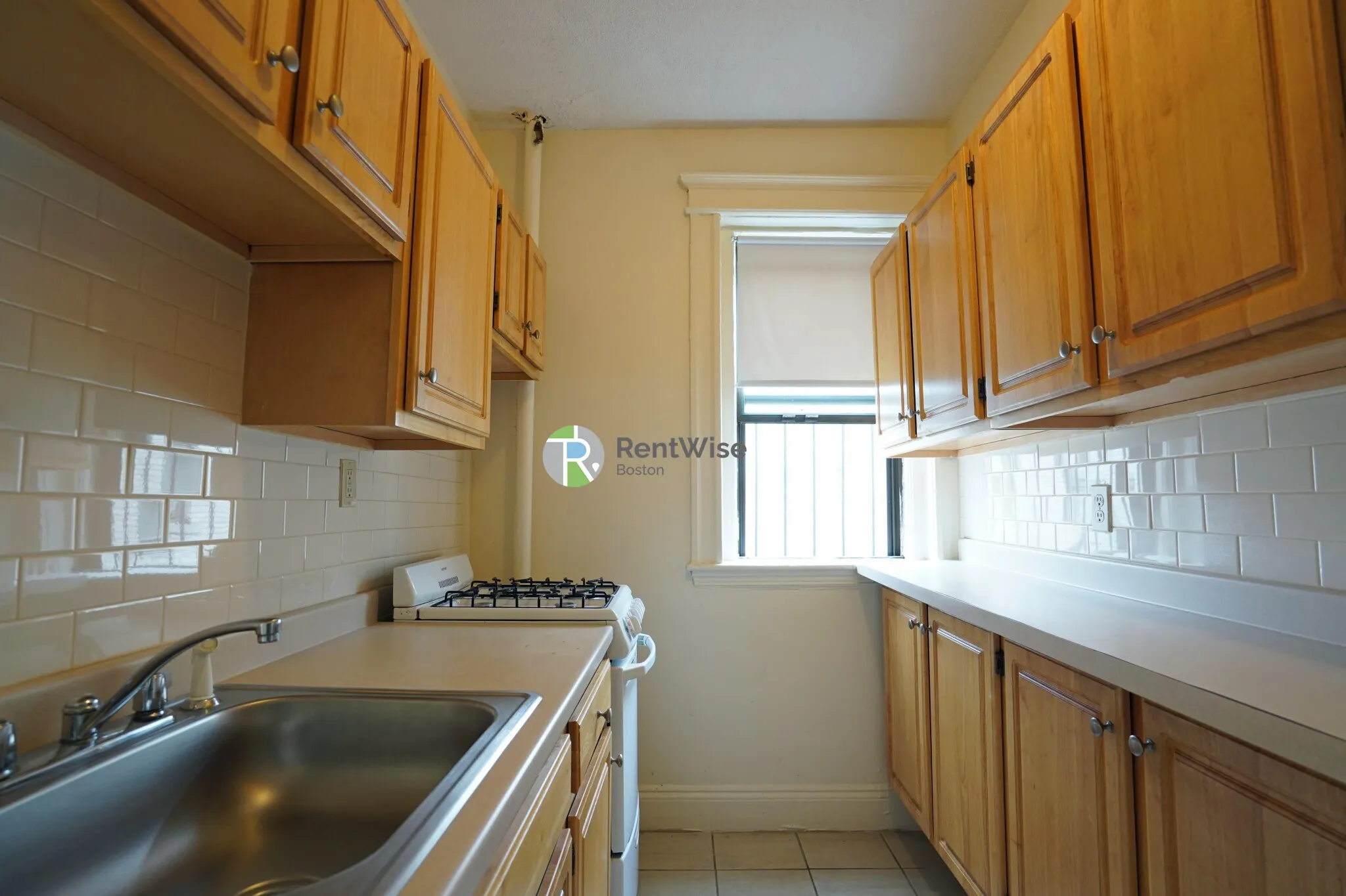 1144 Commonwealth Ave, North Brookline