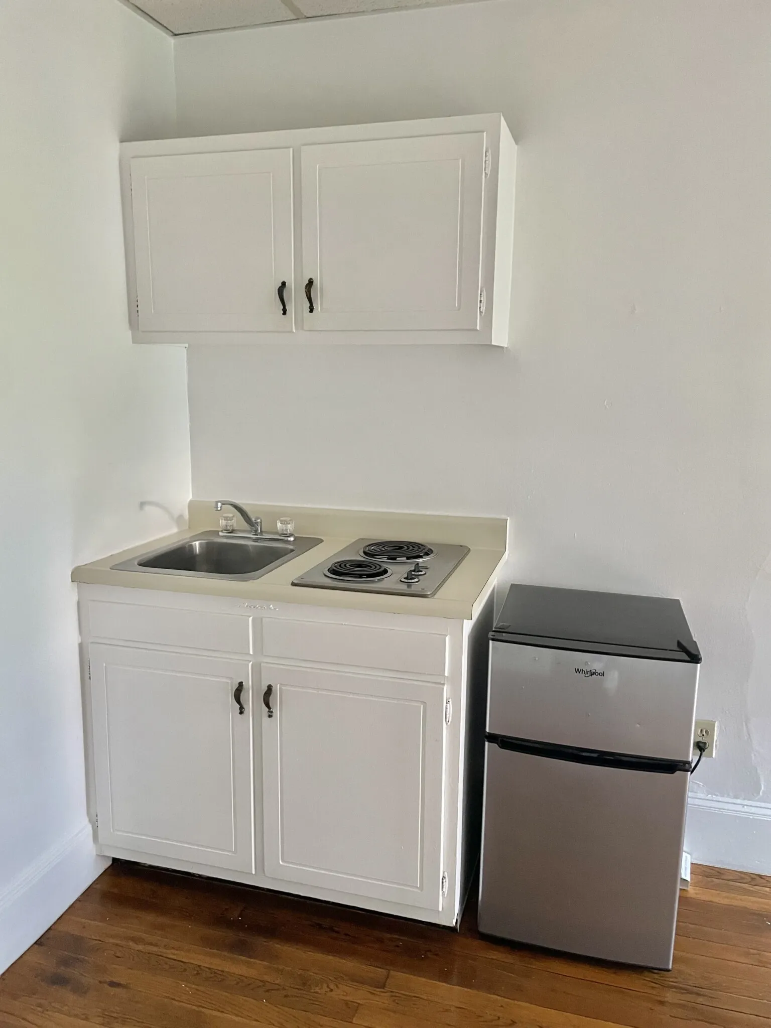 854 Beacon St, Fenway