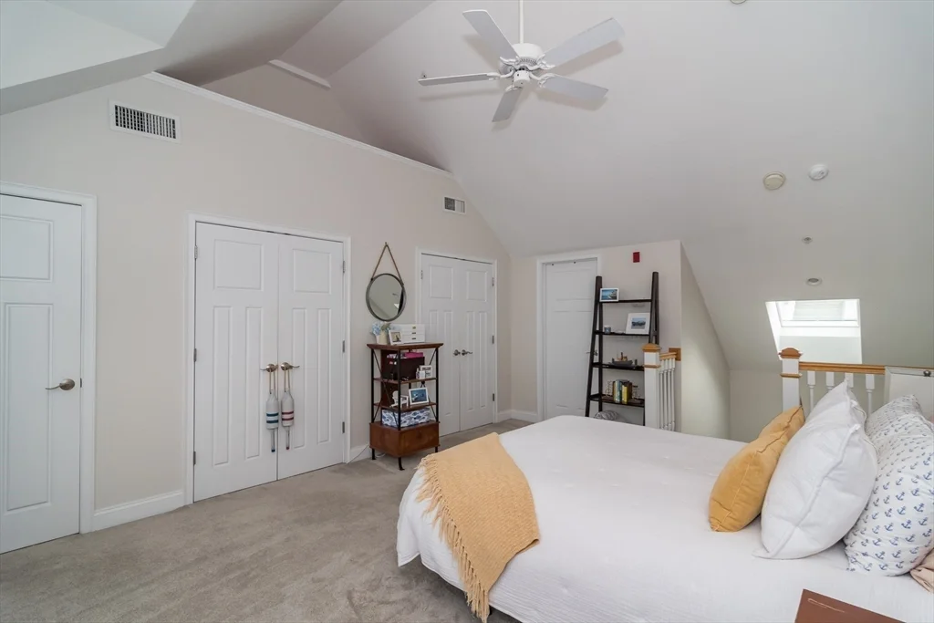 93 E Central St, Natick