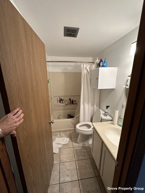 110 West 8th St, South Boston