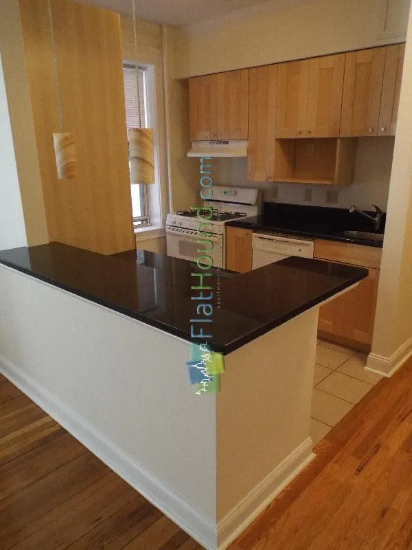 25 Queensberry St, Fenway