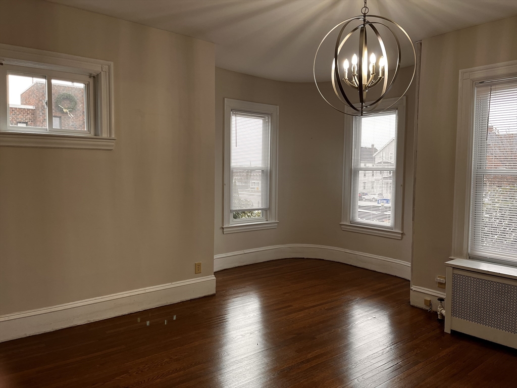 986 Plymouth Ave, Fall River