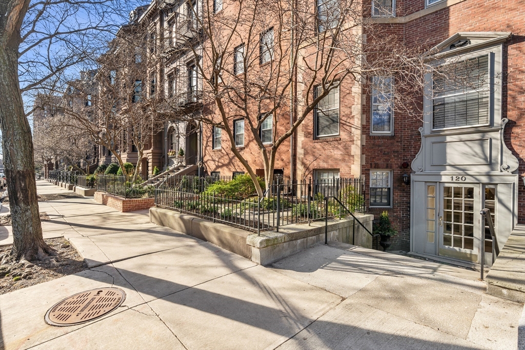 120 Beacon St, Back Bay