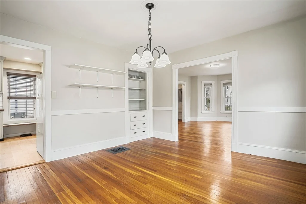 16 Gordon St, Malden