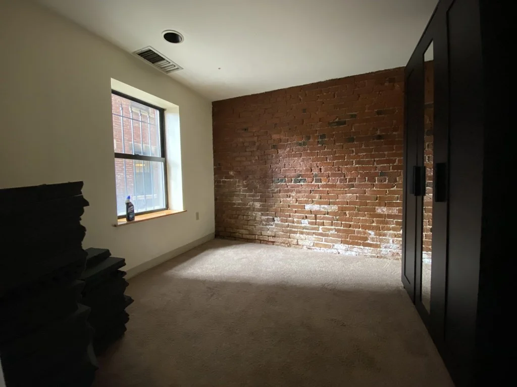 108 Gainsborough St, Fenway