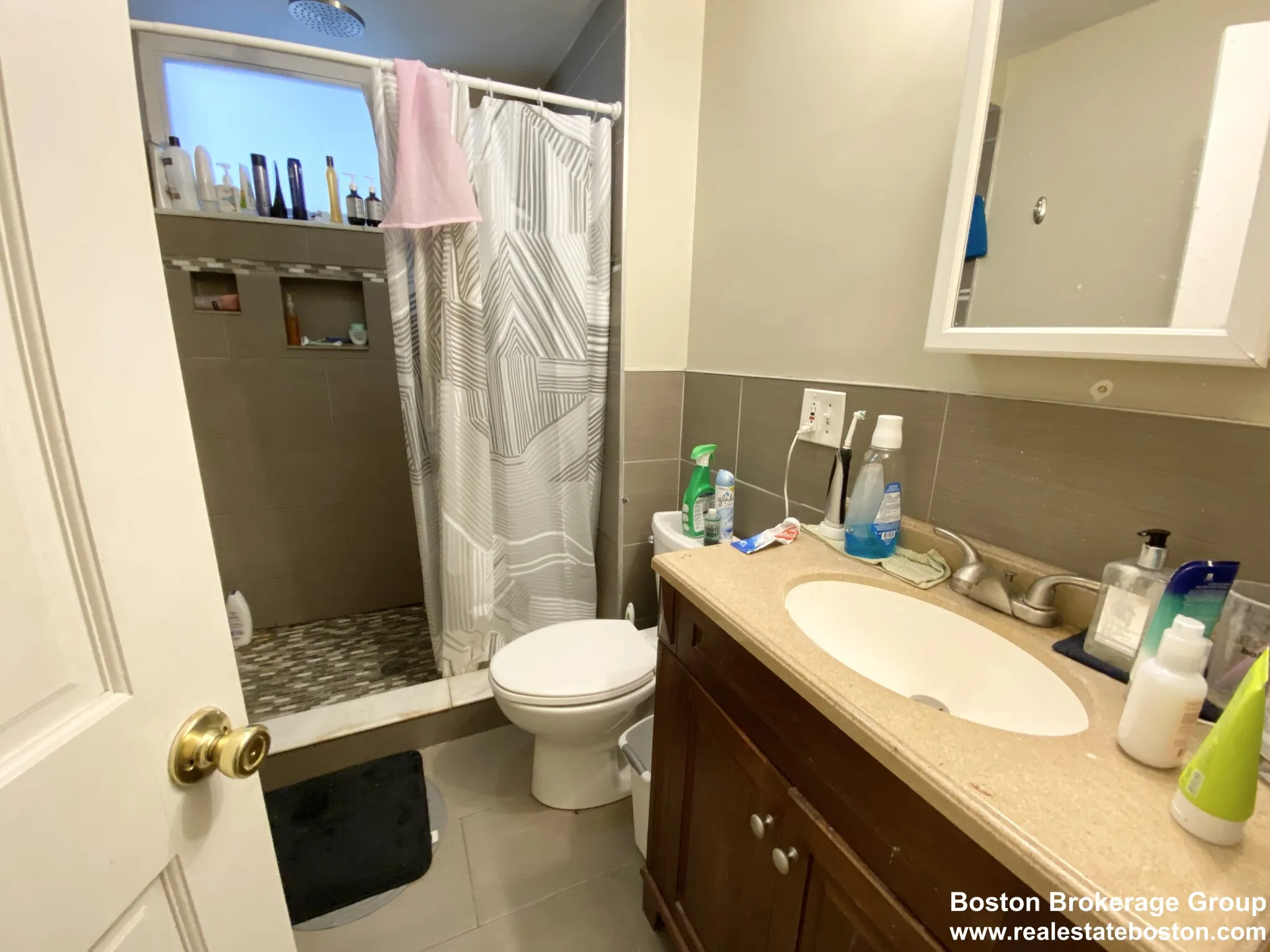 72 Calumet St, Mission Hill