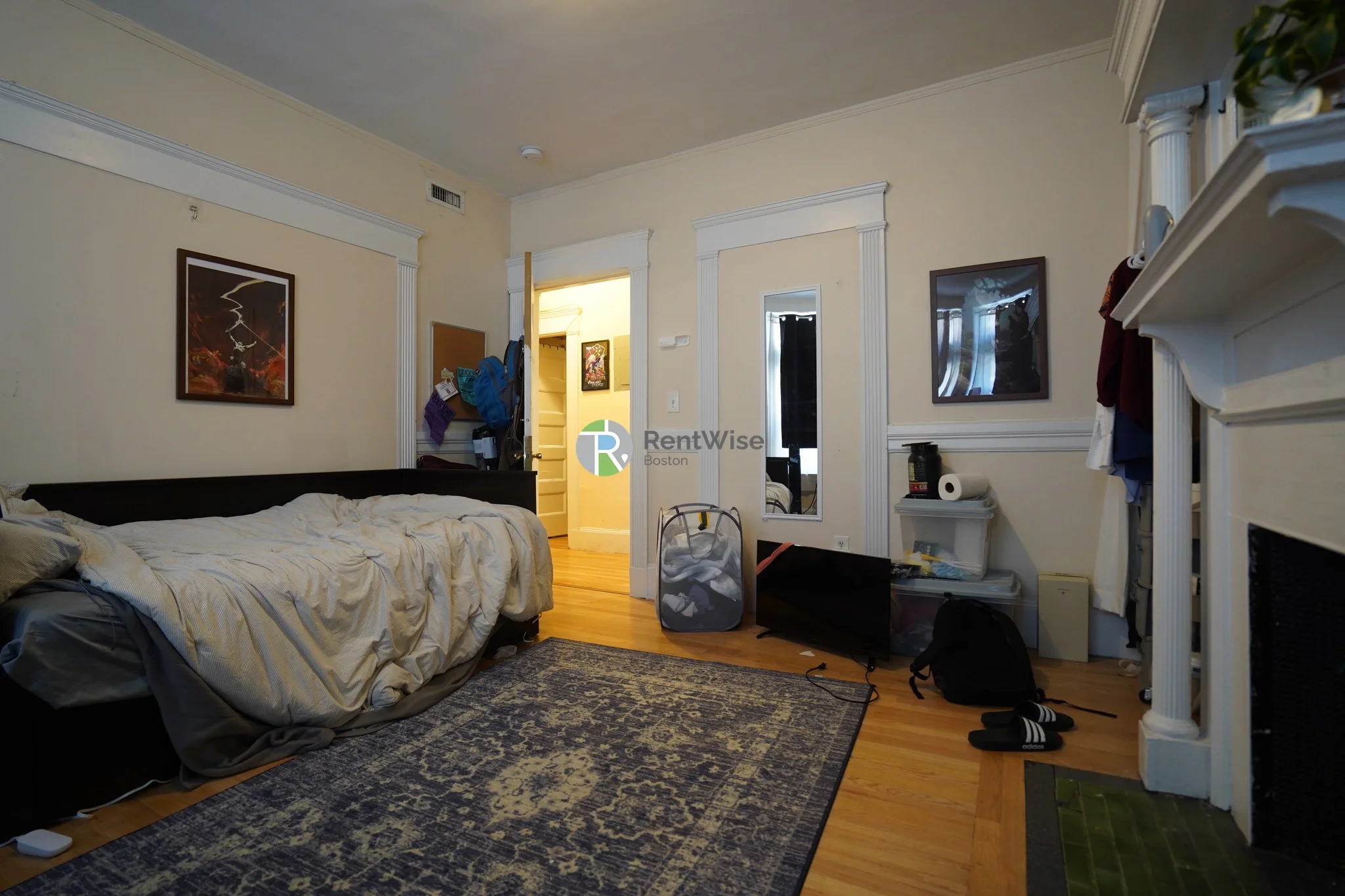10 Foster St, Coolidge Corner