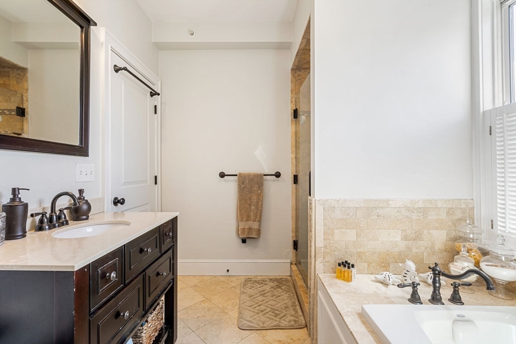 55 Middle St, South Boston