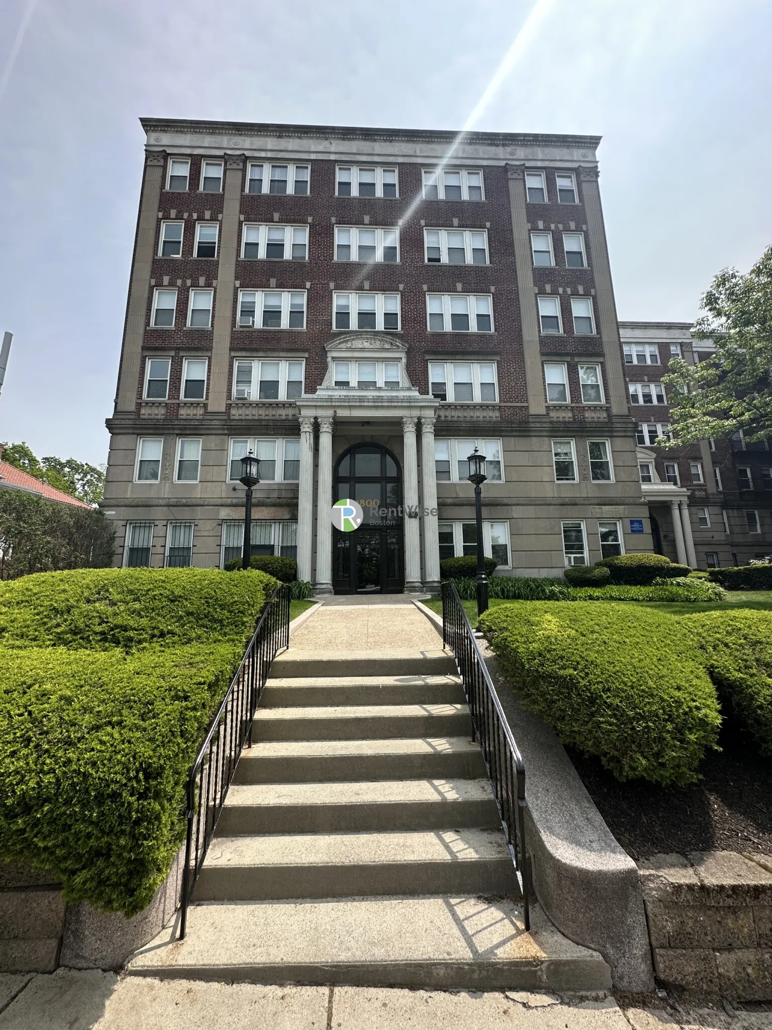 1800 Commonwealth Ave, Brighton