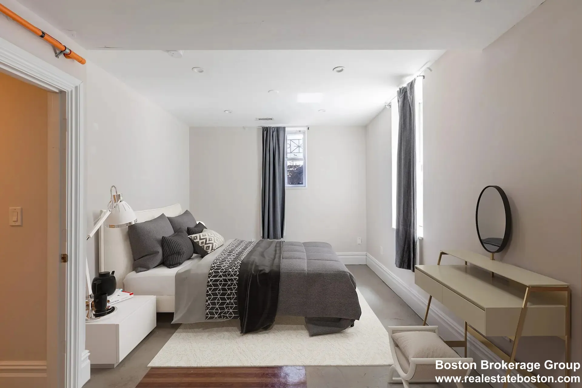 89 Cedar St, Roxbury