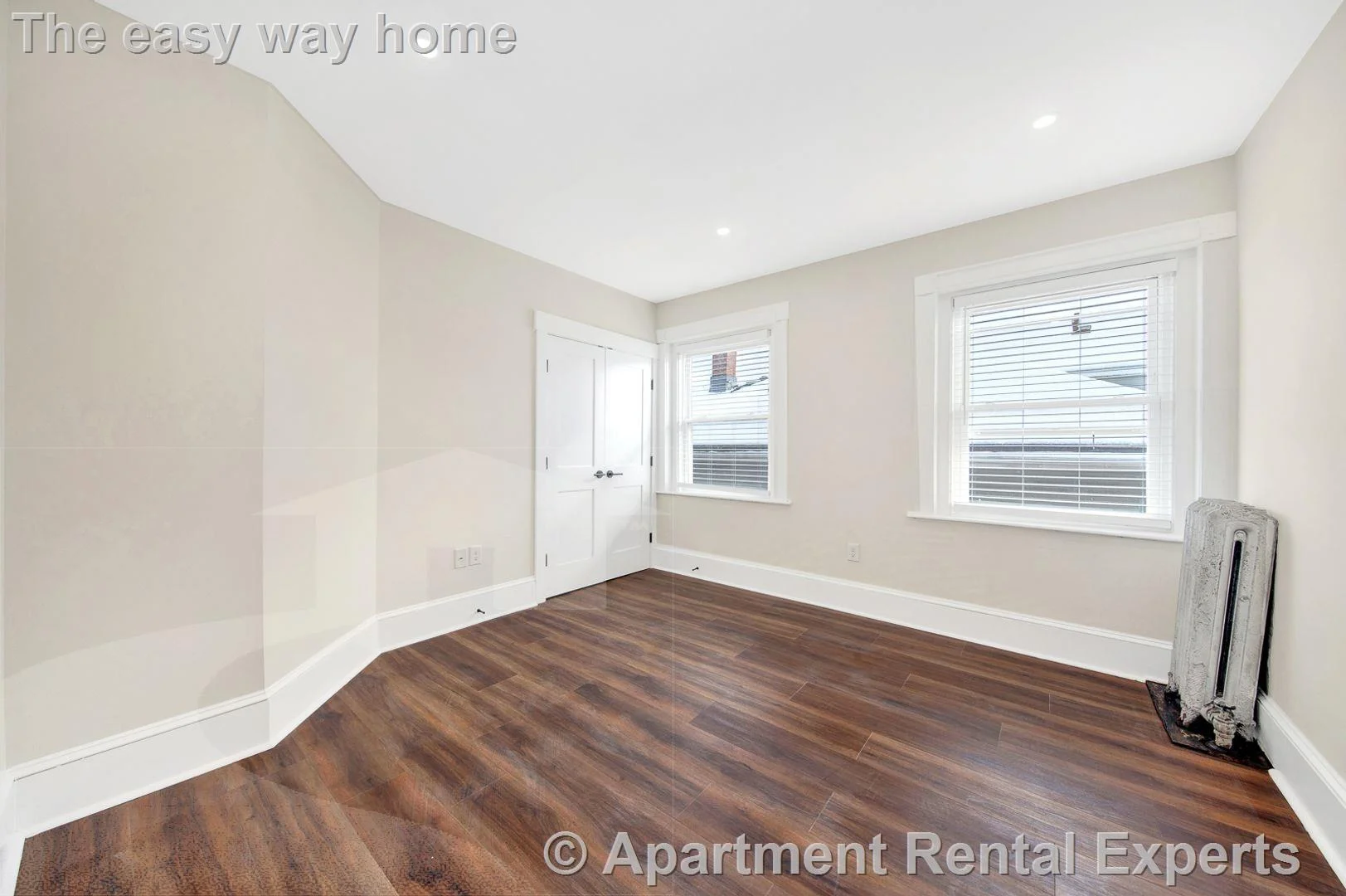 105 School St, Roxbury